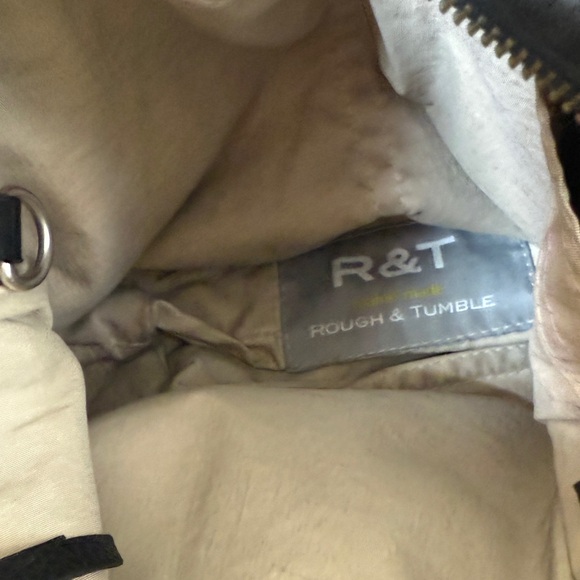 Rough and Tumble Leather Crossbody Bag - Picture 5 of 7